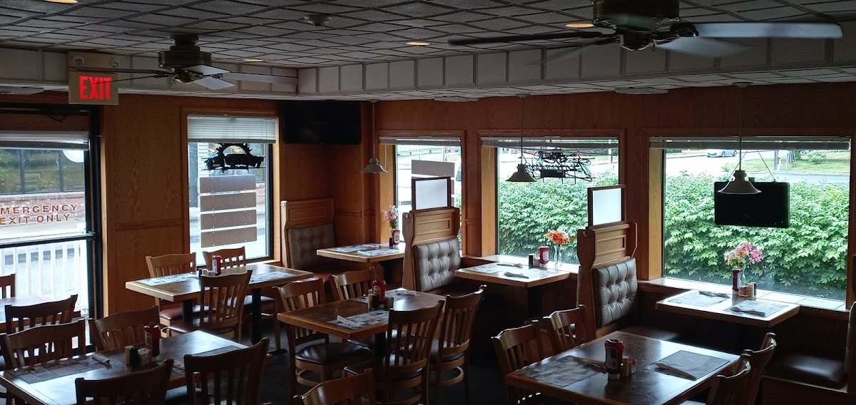 Gus' Pub And Pizzarama